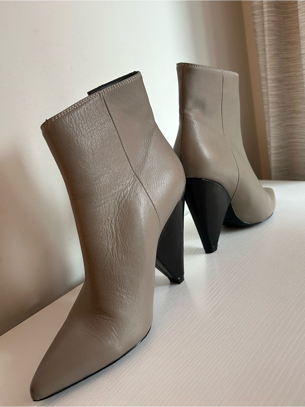 YSL Saint Laurent Paris Grey Leather Ankle Booties EU 35 Made in Italy - Picture 11 of 16